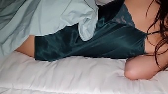 I Surprise My Stepsister And Have Sex With Her While She'S In The Shower