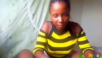 African-American Teenager Gives Oral Pleasure And Receives Semen In Her Mouth