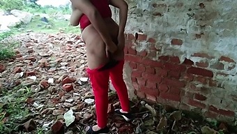 Indian Housewife Gets Her Big Ass Fucked In The Jungle