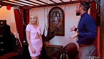 Mostoha Lány Kukkoló Öröme: Hd Videó A Mostohalány Szóbeli És Kötözési Képességeiről